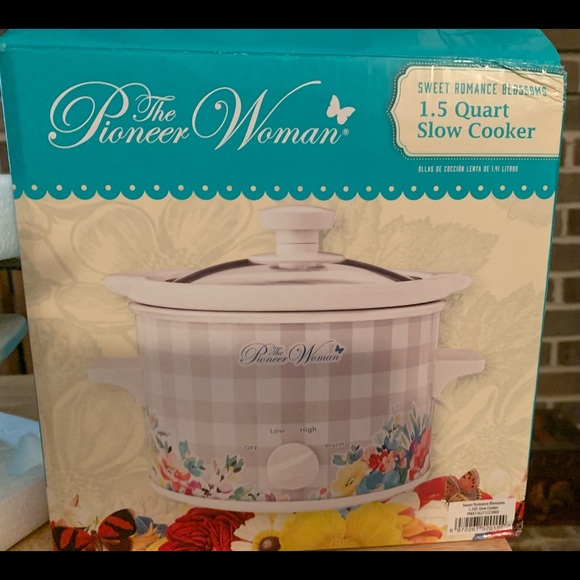 NIB The Pioneer Woman Sweet Romance Checked 1.5 Quart Slow Cooker, Crock… - Picture 5 of 6